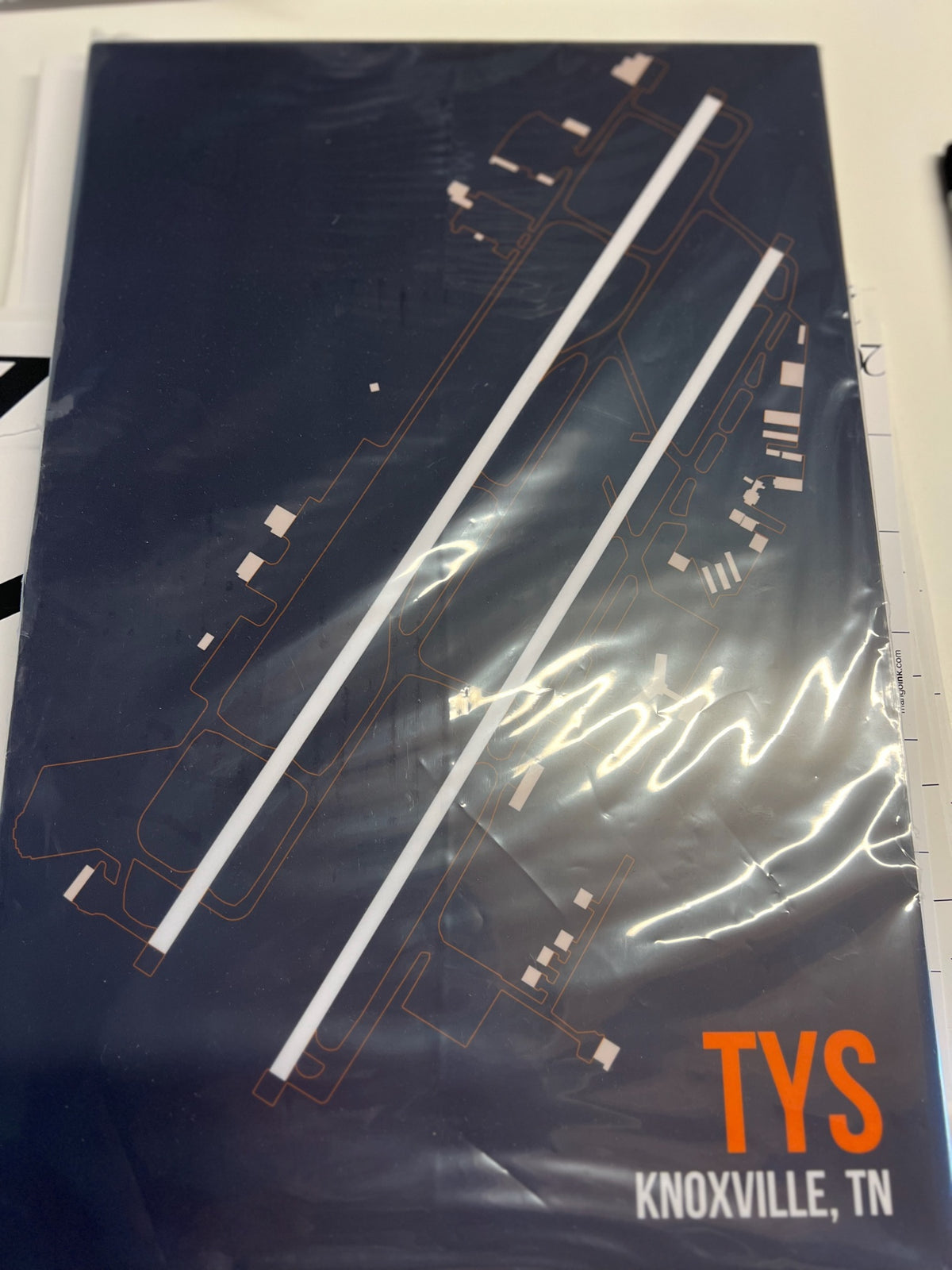 TYS Knoxville 12 x 18 Metal Clearance, the actual item