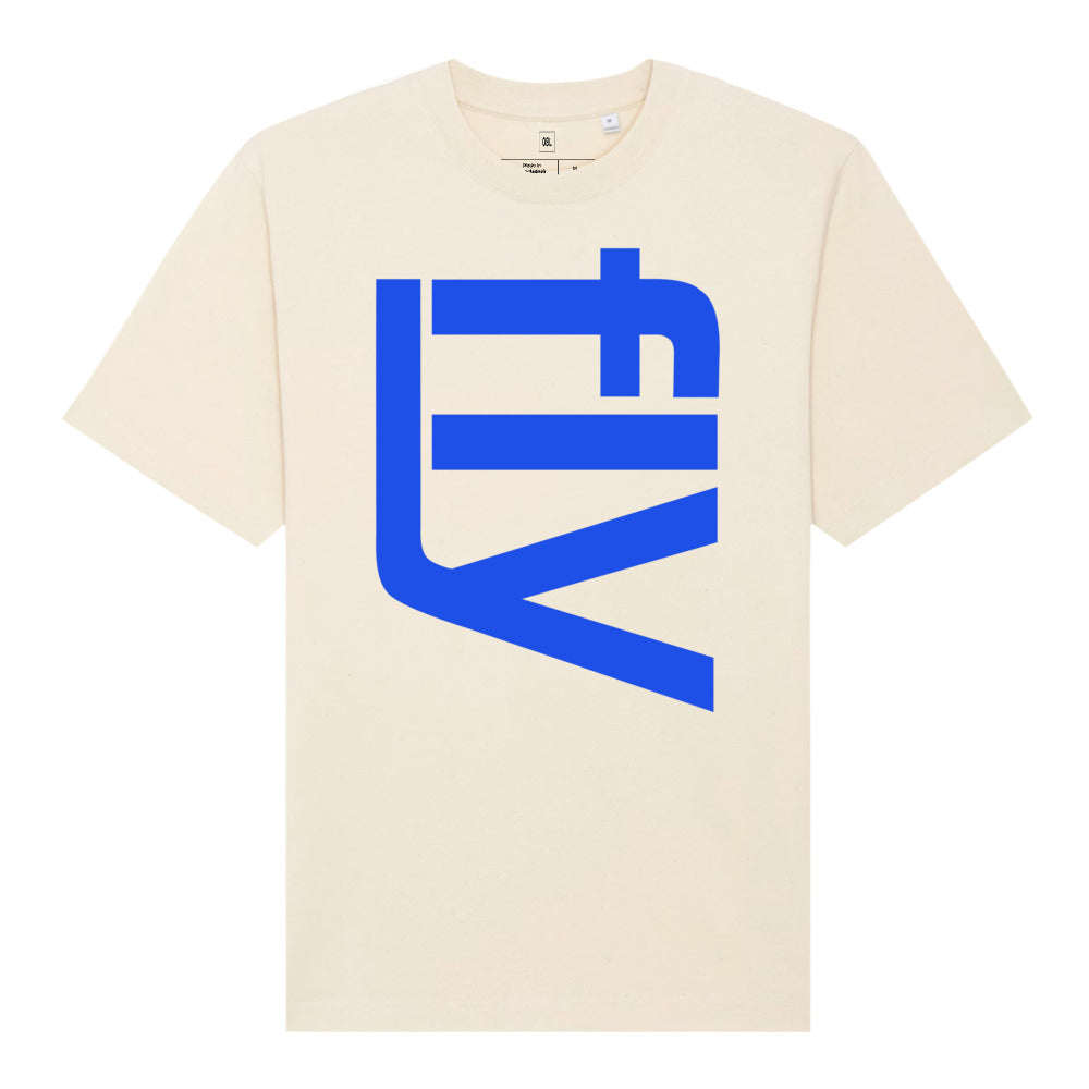 fly tee in natural, front
